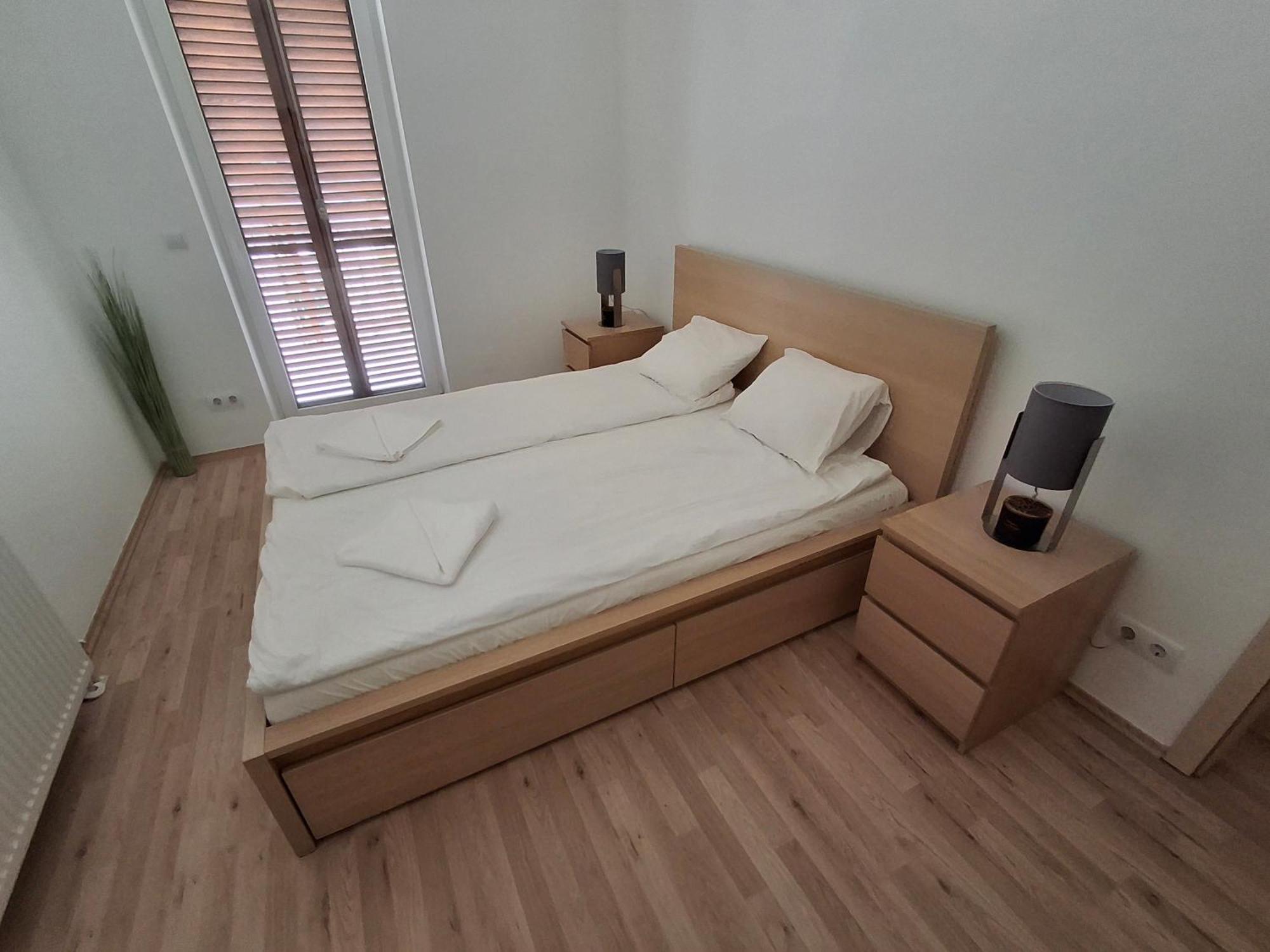 Lotus Premium * Budapest
